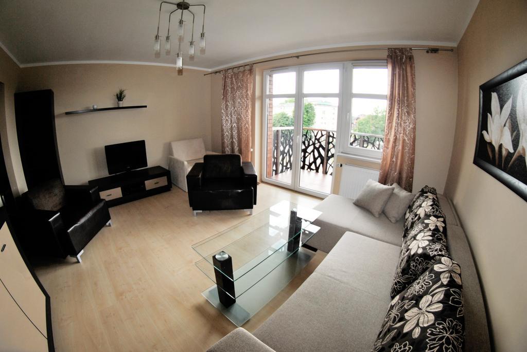 Royal Apartments - Apartamenty Jagielly Wroclaw Ruang foto